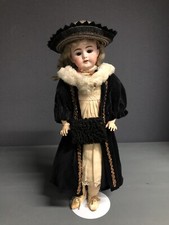 ANTIKE PUPPE von Simon &