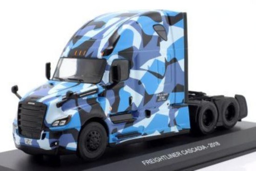 Hachette freightliner - hachette,
