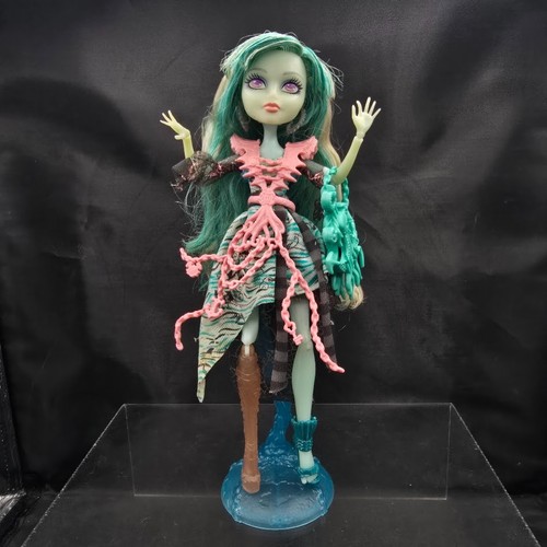 Monster high haunted - monster, student