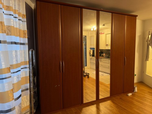 Großer kleiderschrank aus - großer,