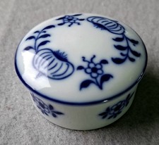 Gerold Tettau Porzellan Pillen