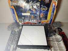 WWE Raw Super Strikers Slam 'N Launch Arena Spielzeug Wrestling Spielset