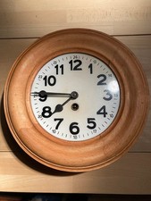 Wanduhr Holz antik 1900