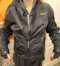 Ladies: Harley-Davidson®