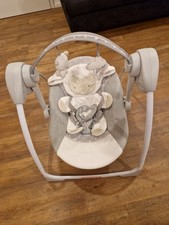 Ingenuity Babywippe mit Musik- und Schaukelfunktion, Batteriebetrieben