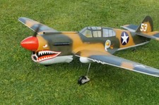 Modellflugzeug Warbird Mustang P-40e mit Tarnlackierung !! Eine Augenweide