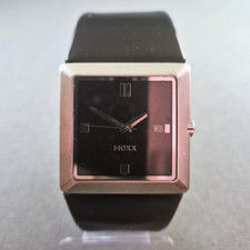 Mexx Armbanduhr – Modernes Design mit rechteckigem Gehäuse