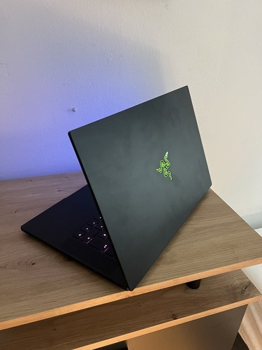 Razer blade gaming laptop - 15,