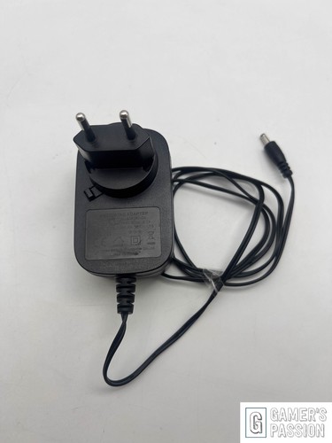 Switching adapter 12v - 12v, •