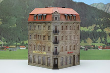 Auhagen H0 Eckhaus Modehaus Meyer leicht gealtert fertig geb. o.Ovp Nr.4674