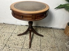 Trommeltisch englisch Tisch