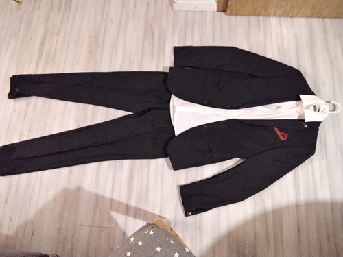 Schicker anzug von club - von,