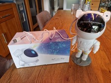 Astronaut Projektor