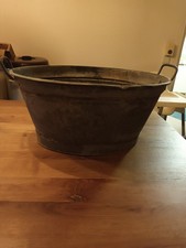 ALTE ZINKWANNE, Pflanzgefäß, 