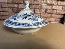 schöne Deckelschale , Schüssel mit Deckel   ,  Hutschenreuther Zwiebelmuster