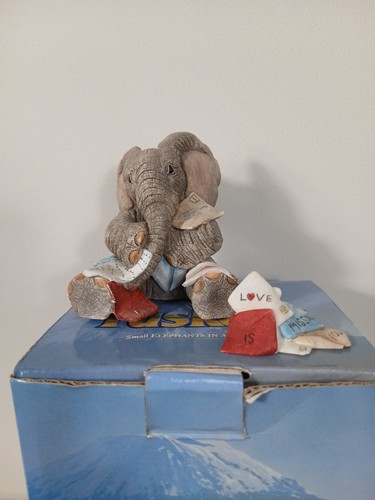 Tusker elefant love - elefant,
