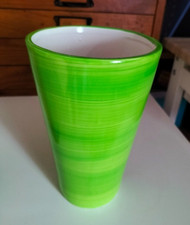 Vase konisch Neon grün 18,5 x 11,5 x 7 cm Keramik Schnäppchen Deko Handarbeit?