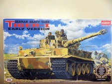 " TIGER-I " ACADEMY 1348 in 1:35 UNGEBAUT / IN FOLIE/ KOMPLETTE INNENEINRICHTUNG