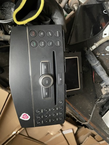 Radio w204 mercedes benz - mercedes,