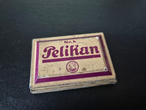 Altes pelikan stempelkissen - altes,