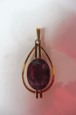 Amerikaner A&D Anhänger  , vergoldet  mit großem , geschliffenem Stein