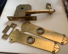 Antiker, massiver Messing