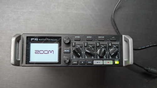 Zoom field recorder - zoom, f4