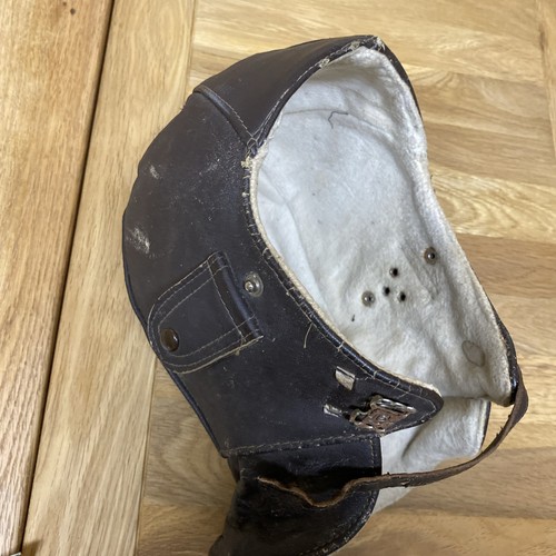 Motorrad haube oldtimer - motorrad, leder