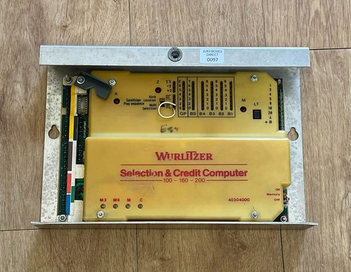 Wurlitzer vinyl jukebox - wurlitzer,