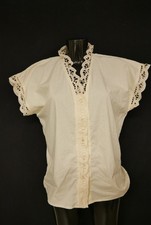 Gr.44 Trachtenbluse creme