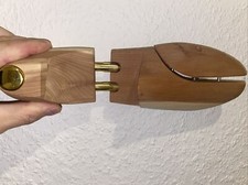 Premium Schuhspanner aus edlem Zedernholz für Lederschuhe und Sneaker - unisex