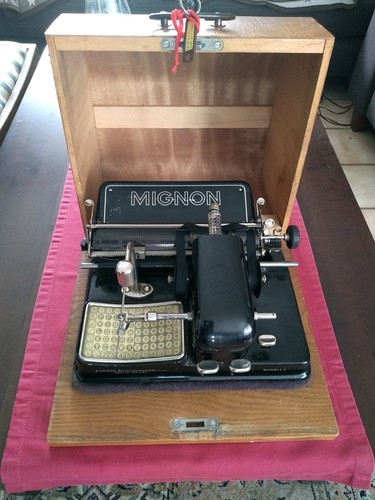 Schreibmaschine 1924 aeg - ca.,