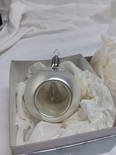 Klein& More- Weihnachtskugel  Mit Loch Silber  Design : Alina Köhler