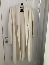 Zara Cape Mantel 