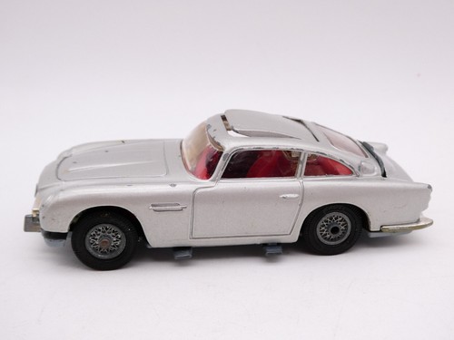 Corgi toys james bond - toys,