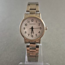 Trend-Design Armbanduhr – Klassisches Design mit Edelstahlarmband