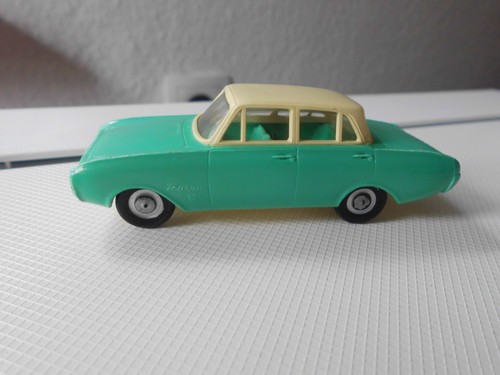 Siku 172 ford taunus - taunus, 17