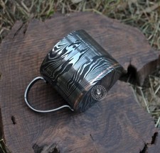 Handgefertigter Bärbecher im