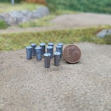 10 DDR Mülltonnen, H0 1:87