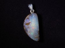 Boulder Opal Anhänger aus Quilpie, Australien  18,7 Carat,  AE 5