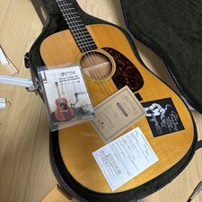 Akustikgitarre Martin D-18 natürliche Fichtendecke Mahagoni Boden & Zargen