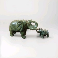 Massive Jade Elefant Figur