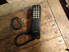 gut erhaltenes, funktionierendes Tisch/Wand Telefon