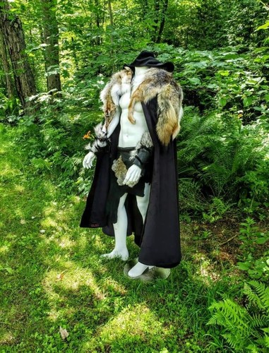 Coyote fur pelt shoulder - coyote,