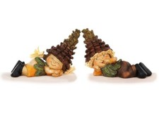 Wichtel als Pärchen liegend