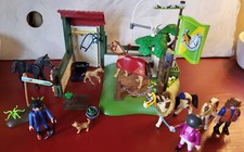 Playmobil Country, Pferdewaschplatz, Konvolut mit mehreren Pferden und Reitern