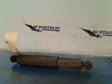 FEDERBEIN RECHTS VORNE