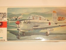 Flugzeug-Modellbausatz 1:72