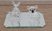 Swarovski Glasfiguren Känguru und Koalabär mit Spiegeltablett