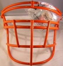 Schutt, Facemask
